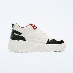 NWT. Zara Women White Thick Sole Platform Sneakers. Size 11.